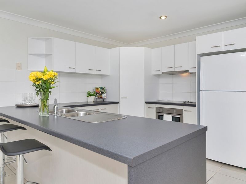 12 Alpine Court, Cranley QLD 4350