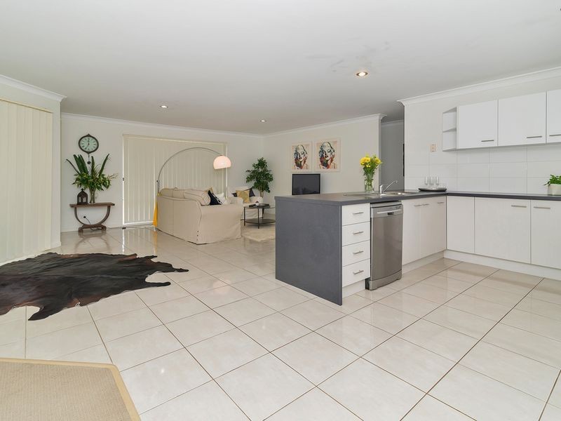 12 Alpine Court, Cranley QLD 4350