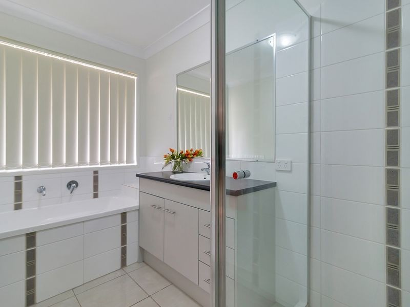 12 Alpine Court, Cranley QLD 4350