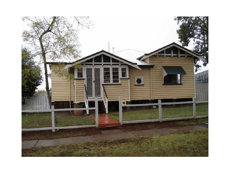 58 Anzac Ave, Newtown QLD 4350