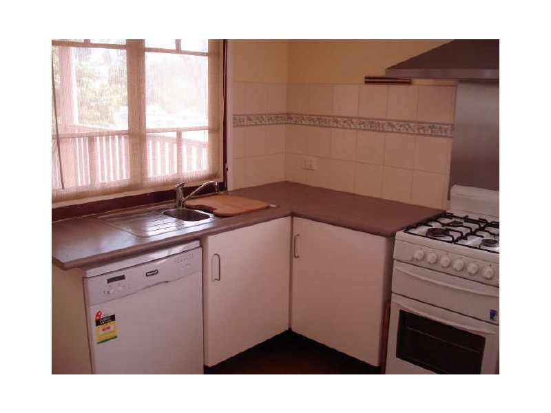 58 Anzac Ave, Newtown QLD 4350