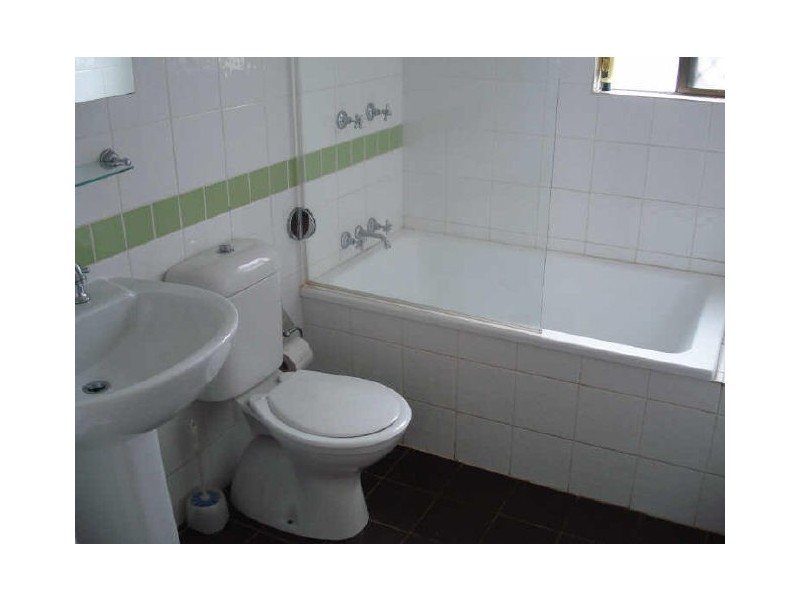 58 Anzac Ave, Newtown QLD 4350