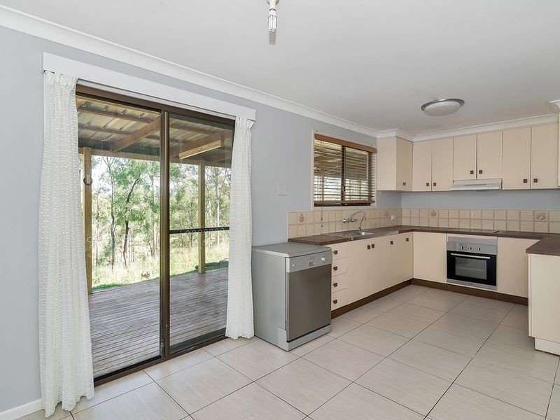92 Costellos Road, Upper Lockyer QLD 4352