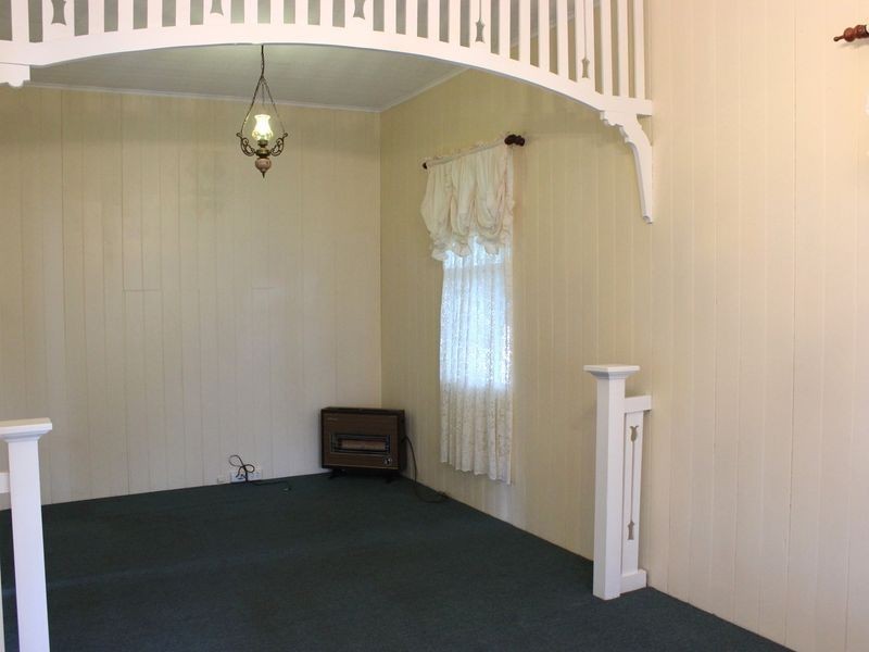 56 Long Street, Rangeville QLD 4350
