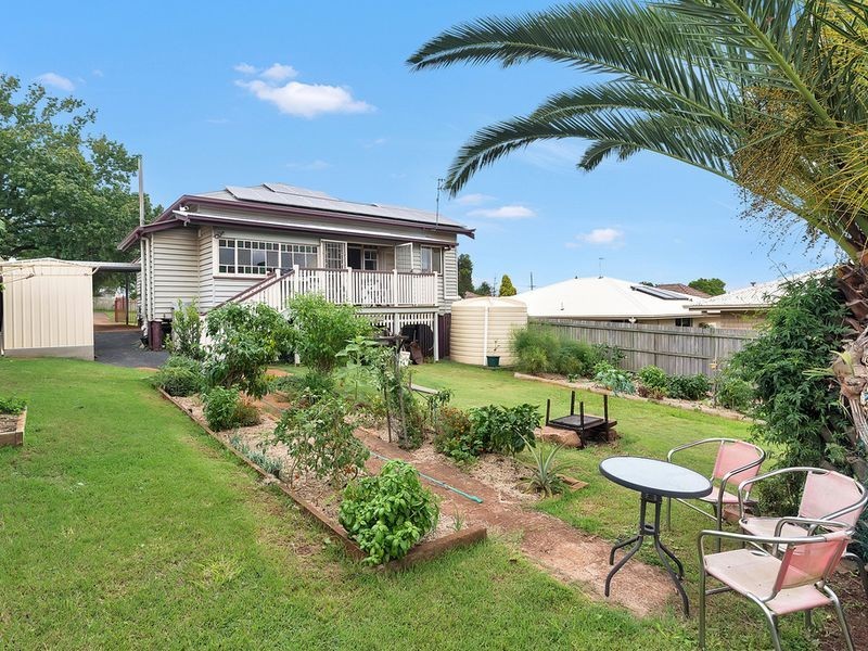 61 Mabel Street, Harlaxton QLD 4350