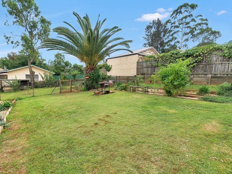 61 Mabel Street, Harlaxton QLD 4350
