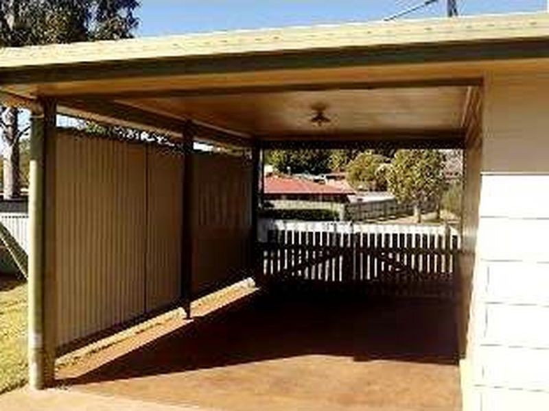 19 Wine Drive, Blue Mountain Heights QLD 4350