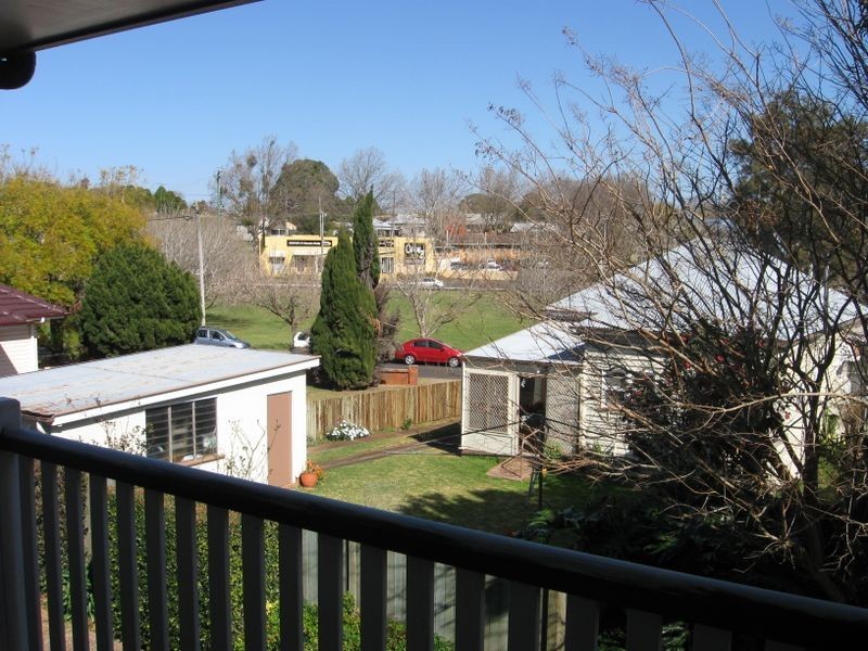 4/8 Bruce Street, East Toowoomba QLD 4350