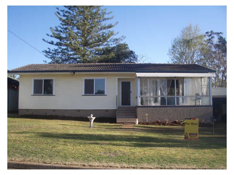 6 Perkins Street, South Toowoomba QLD 4350
