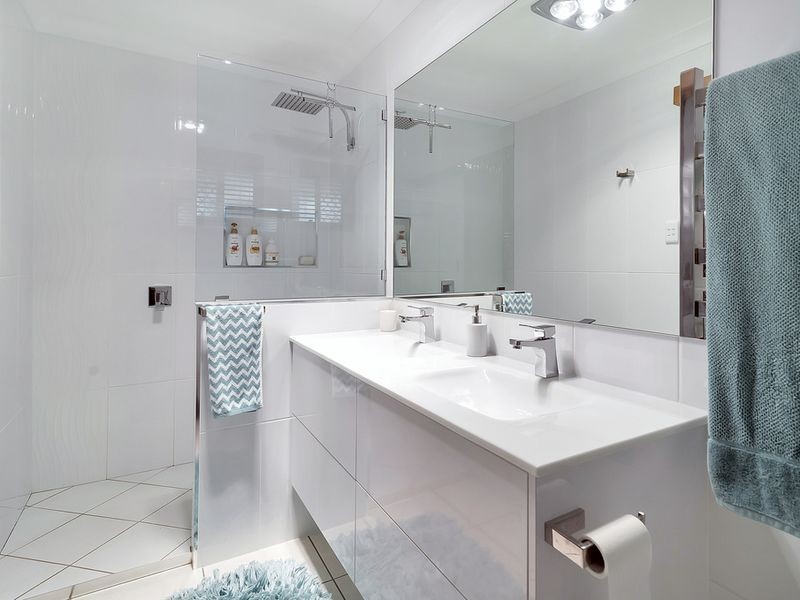 6 Qantas Court, Wilsonton QLD 4350