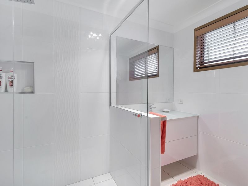 6 Qantas Court, Wilsonton QLD 4350