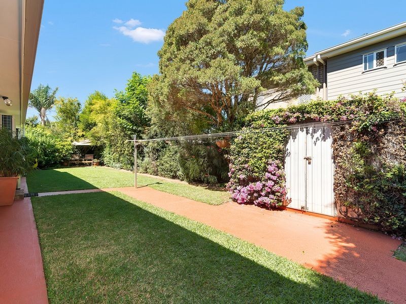 6 Qantas Court, Wilsonton QLD 4350