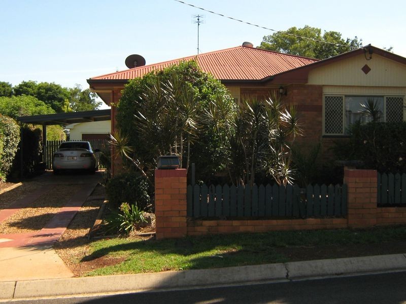 11 McCook Street, South Toowoomba QLD 4350