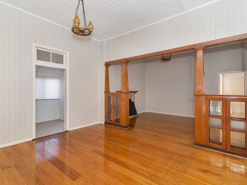 137 Jellicoe Street, North Toowoomba QLD 4350