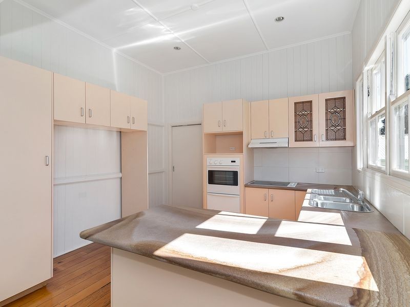 137 Jellicoe Street, North Toowoomba QLD 4350