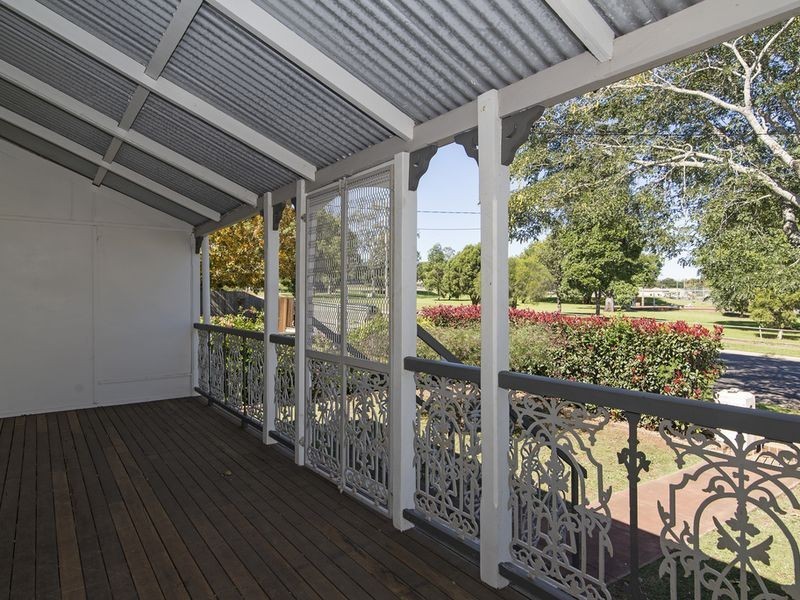 137 Jellicoe Street, North Toowoomba QLD 4350