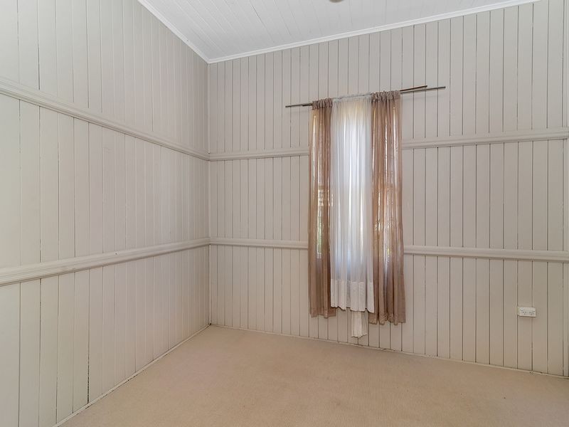 137 Jellicoe Street, North Toowoomba QLD 4350