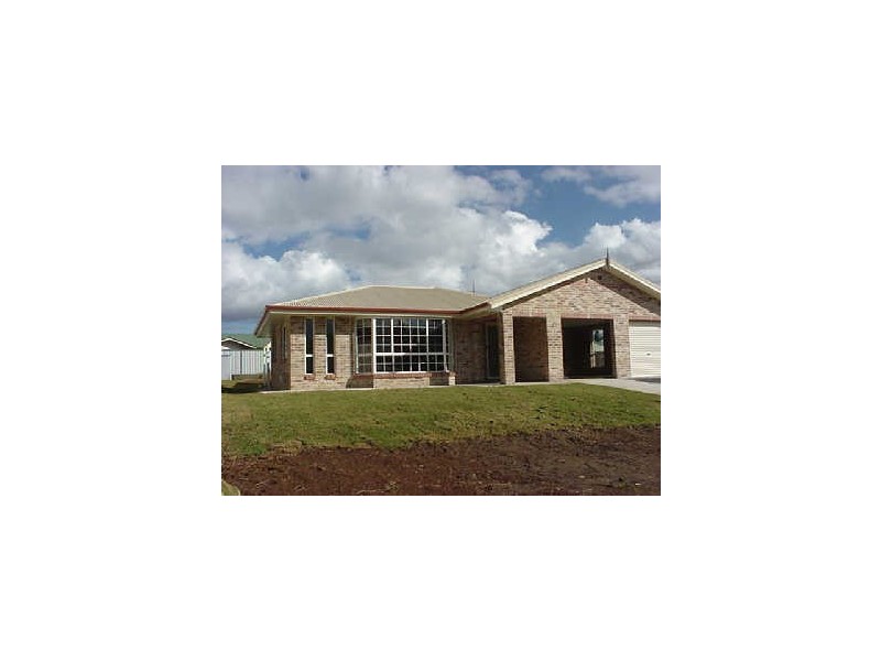 5 Emma Drive, Kearneys Spring QLD 4350