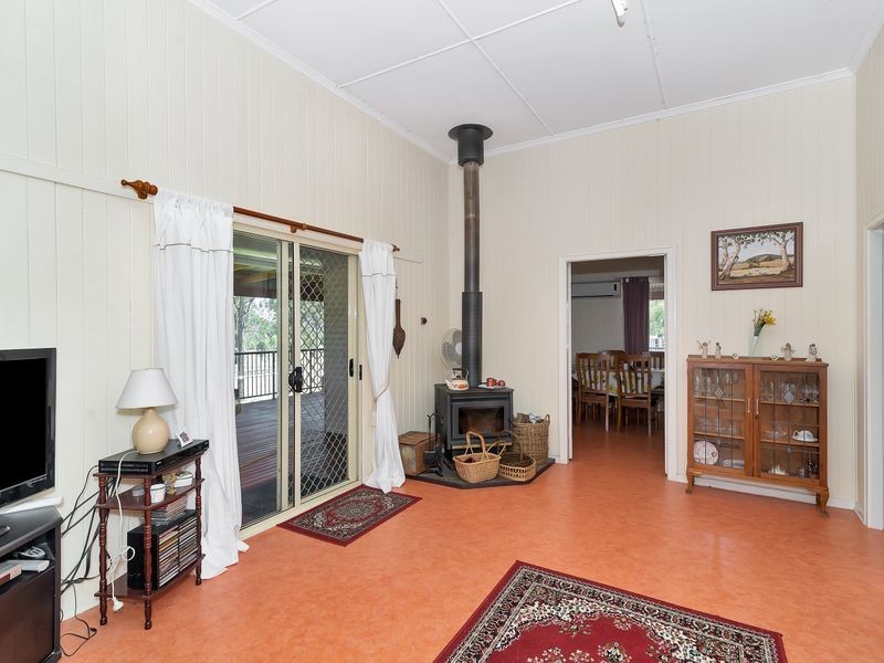 3245 New England Highway, Acland QLD 4401