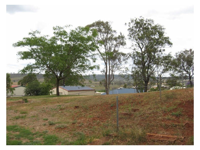 4 Goanna Walk, Gowrie Junction QLD 4352