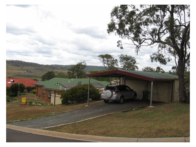 4 Goanna Walk, Gowrie Junction QLD 4352