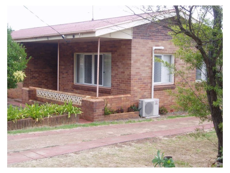 35 O’Quinn Street, Harristown QLD 4350