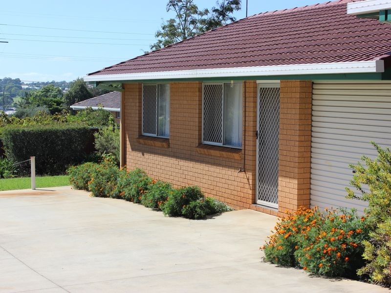 1 & 2 & 3/ West Street, Kearneys Spring QLD 4350