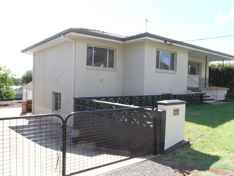 15a John Street, East Toowoomba QLD 4350