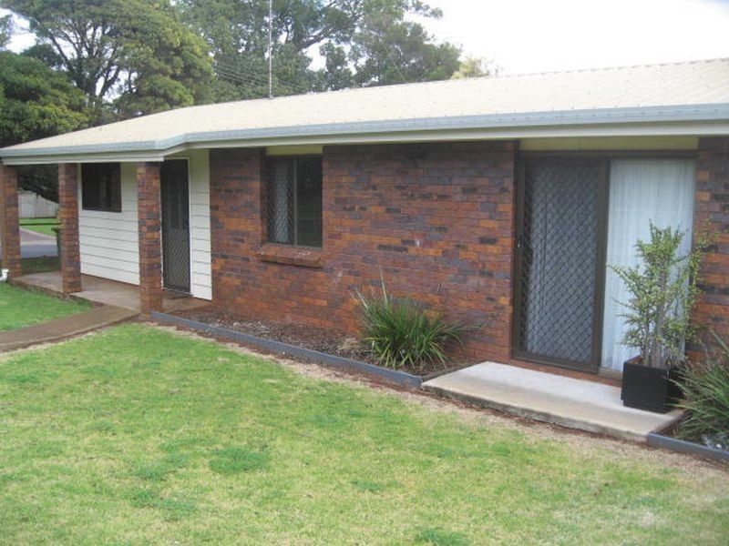 7 Christopher Court, Harristown QLD 4350