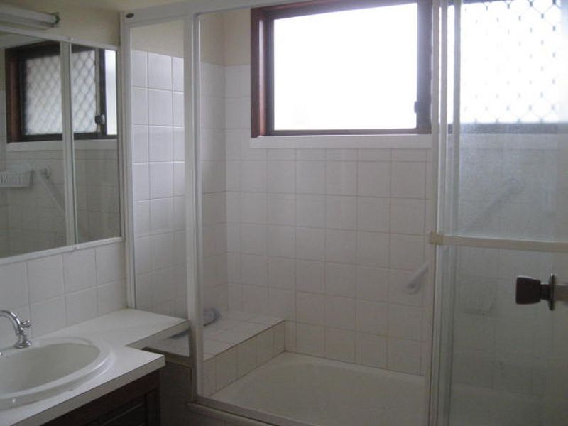 7 Christopher Court, Harristown QLD 4350