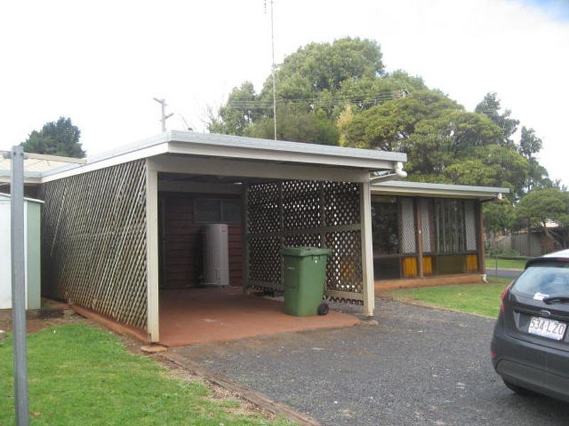 7 Christopher Court, Harristown QLD 4350