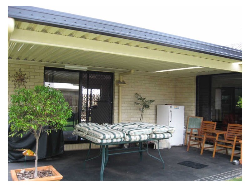 6 Cuttaburra Crescent GLENVALE, Toowoomba QLD 4350