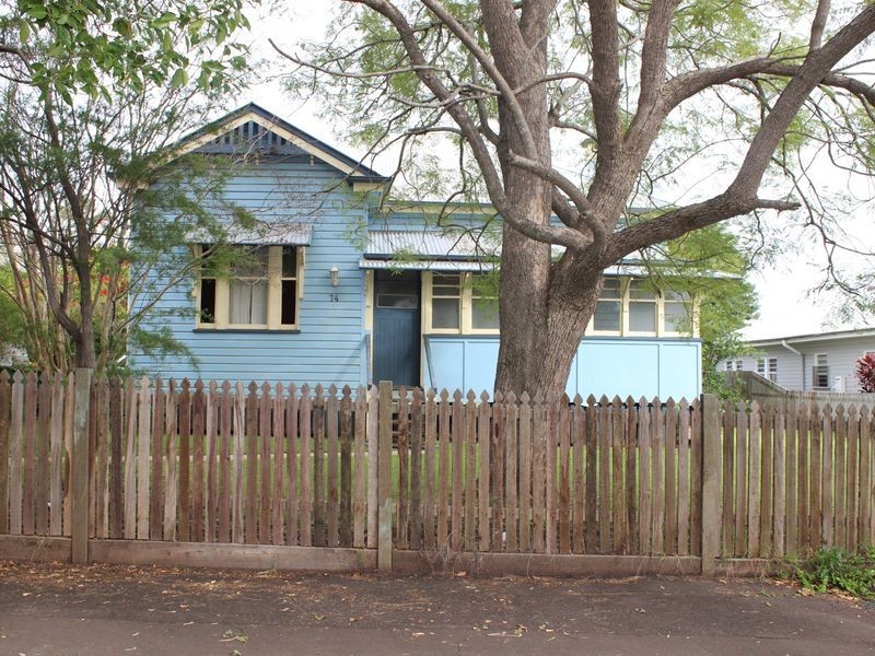 74 Campbell Street, East Toowoomba QLD 4350