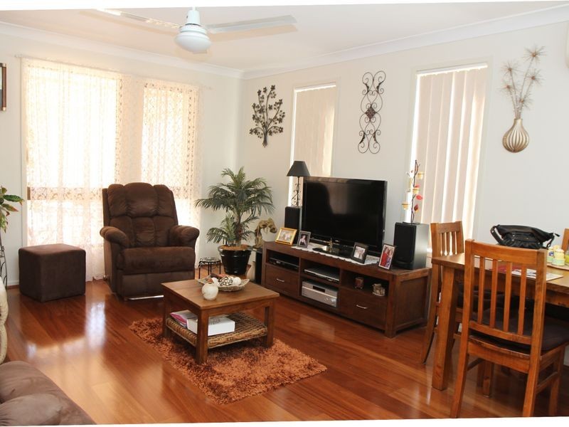 1/8 Schultz Street, Kearneys Spring QLD 4350