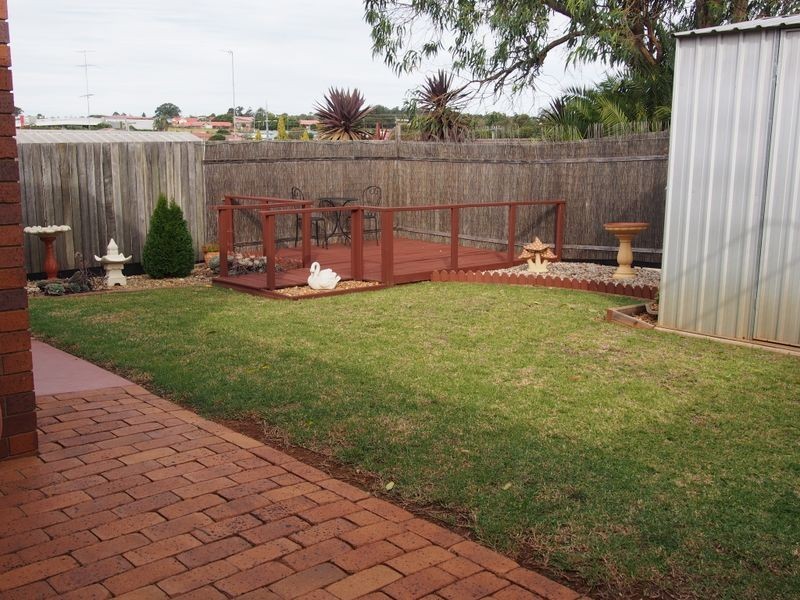 1/8 Schultz Street, Kearneys Spring QLD 4350