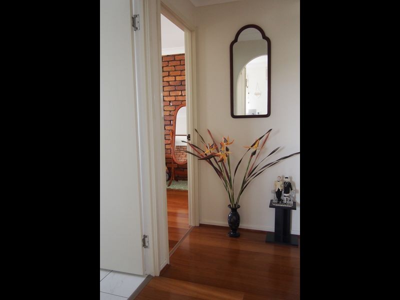 1/8 Schultz Street, Kearneys Spring QLD 4350
