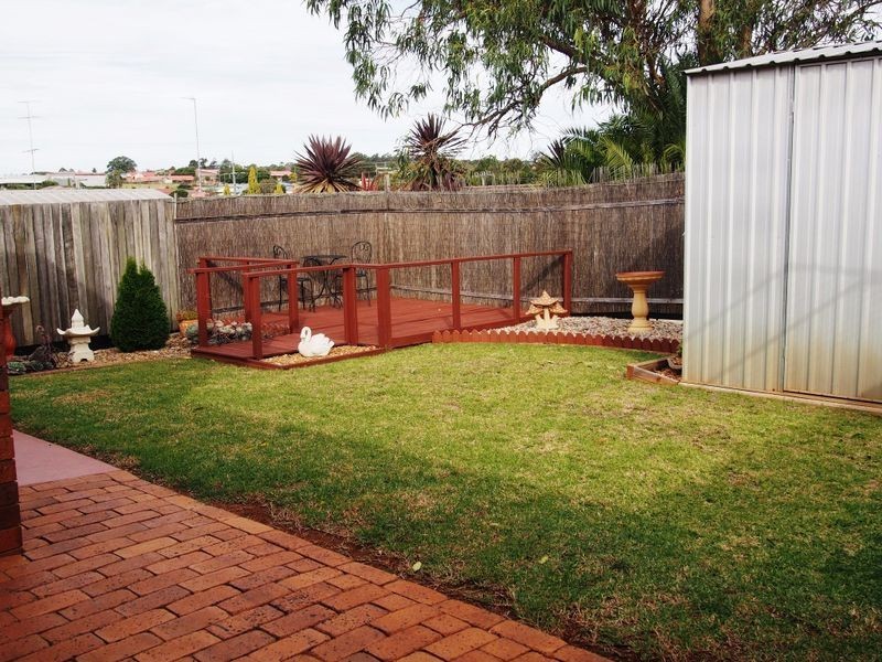 1/8 Schultz Street, Kearneys Spring QLD 4350