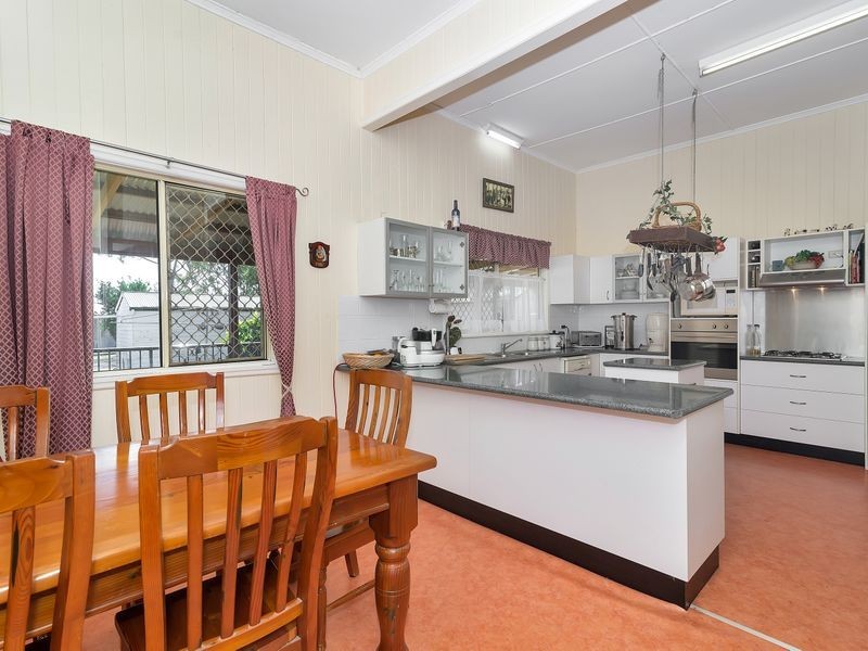 3245 New England Highway, Acland QLD 4401