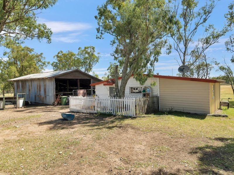 3245 New England Highway, Acland QLD 4401