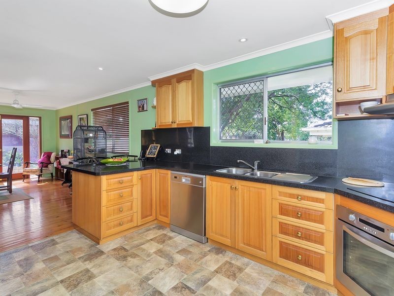 2A Alford Street, Mount Lofty QLD 4350