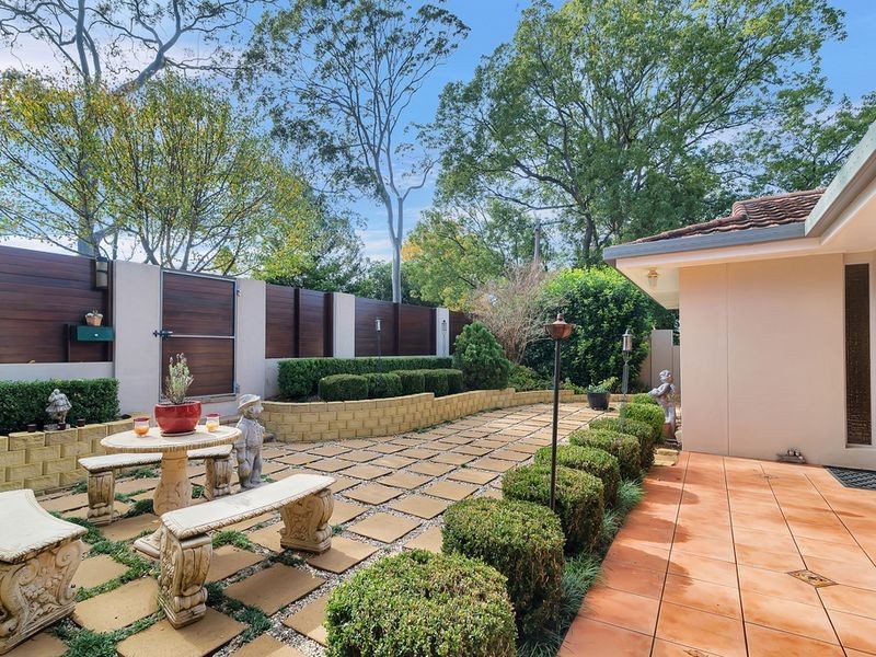 2A Alford Street, Mount Lofty QLD 4350