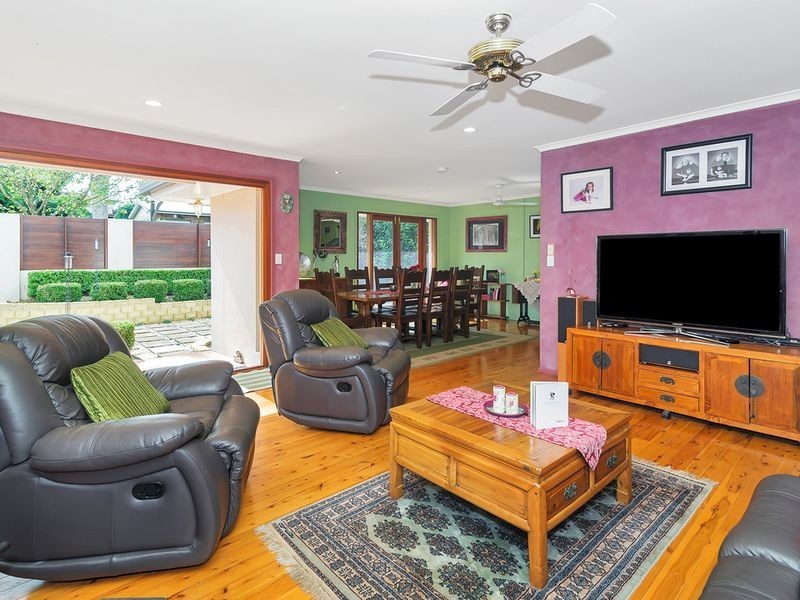 2A Alford Street, Mount Lofty QLD 4350