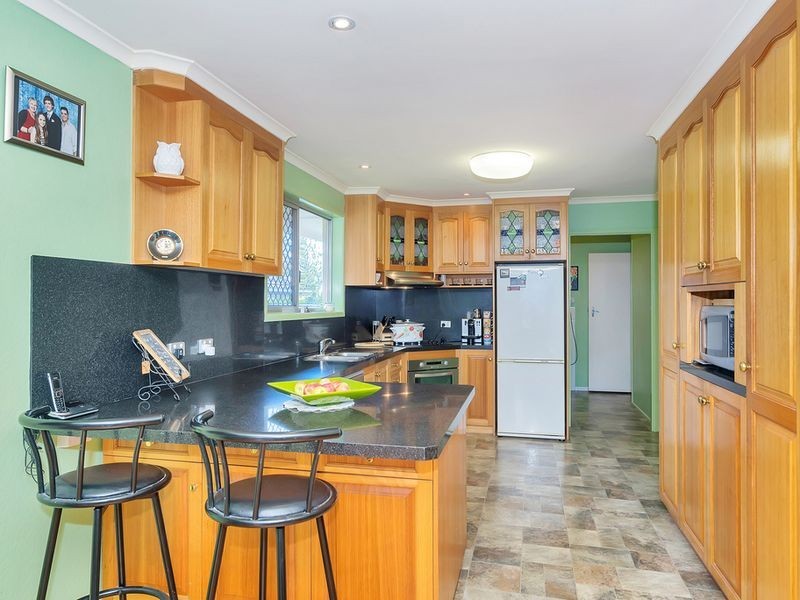 2A Alford Street, Mount Lofty QLD 4350