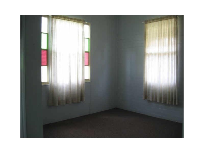 367 Hume Street, Kearneys Spring QLD 4350