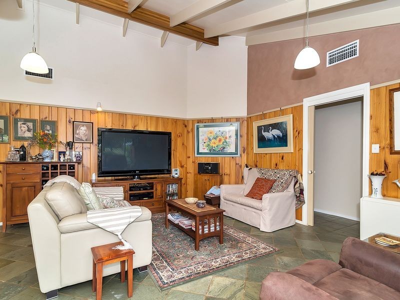 5 Margot Court, Harlaxton QLD 4350