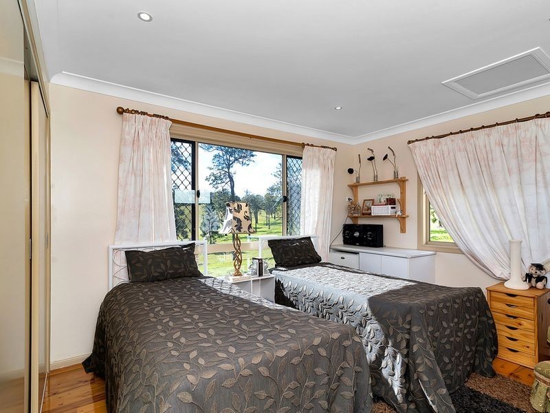 5 Margot Court, Harlaxton QLD 4350