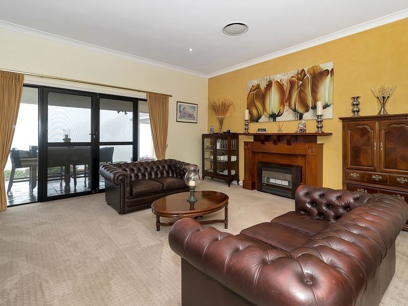 3 Steinohrt Court, Middle Ridge QLD 4350