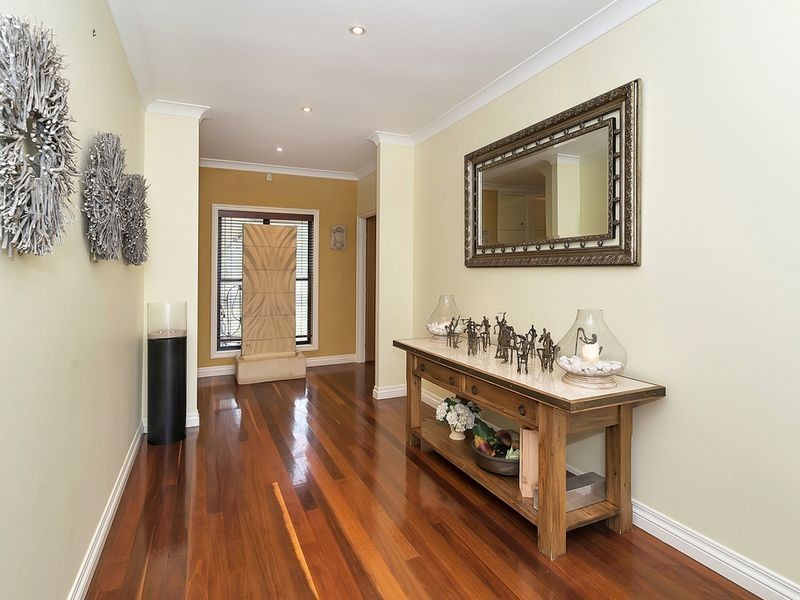 3 Steinohrt Court, Middle Ridge QLD 4350