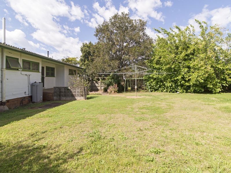 5 Leslie Street, Rangeville QLD 4350