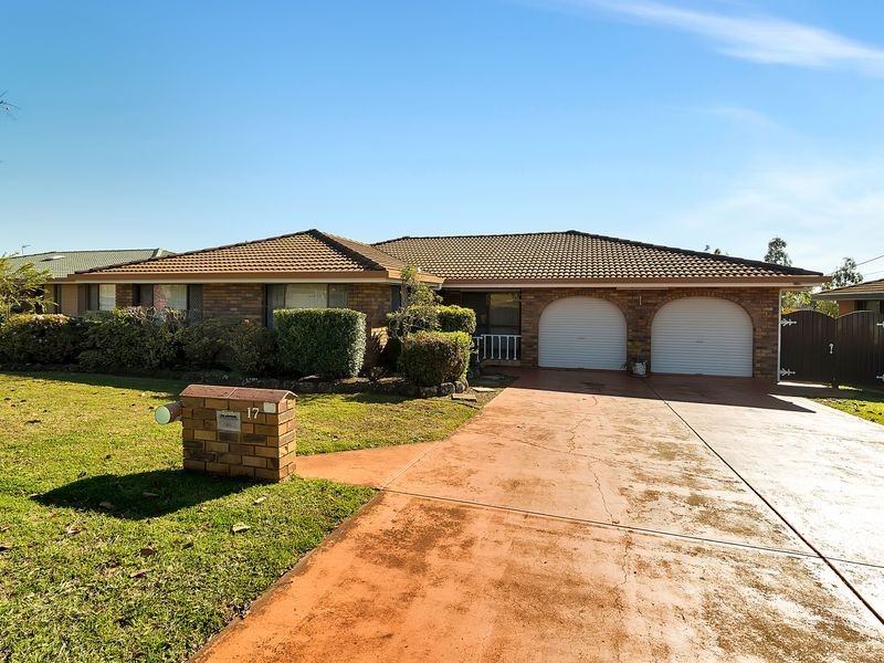 17 Jason Street, Blue Mountain Heights QLD 4350